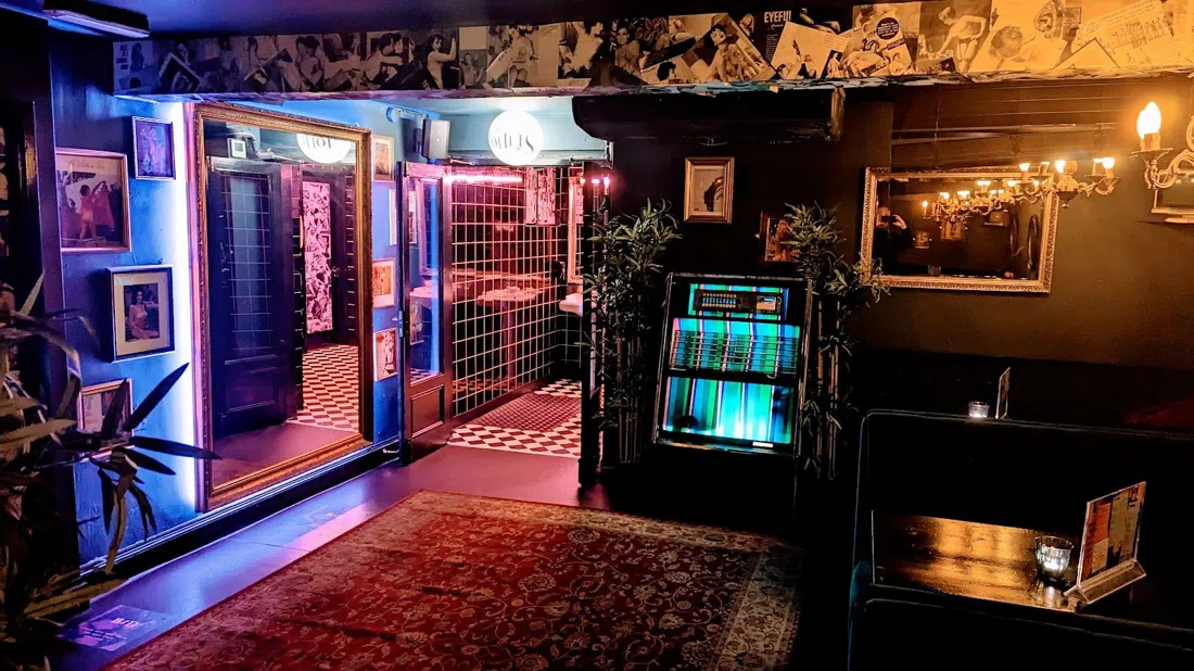 Behind Closed Doors, Manchester